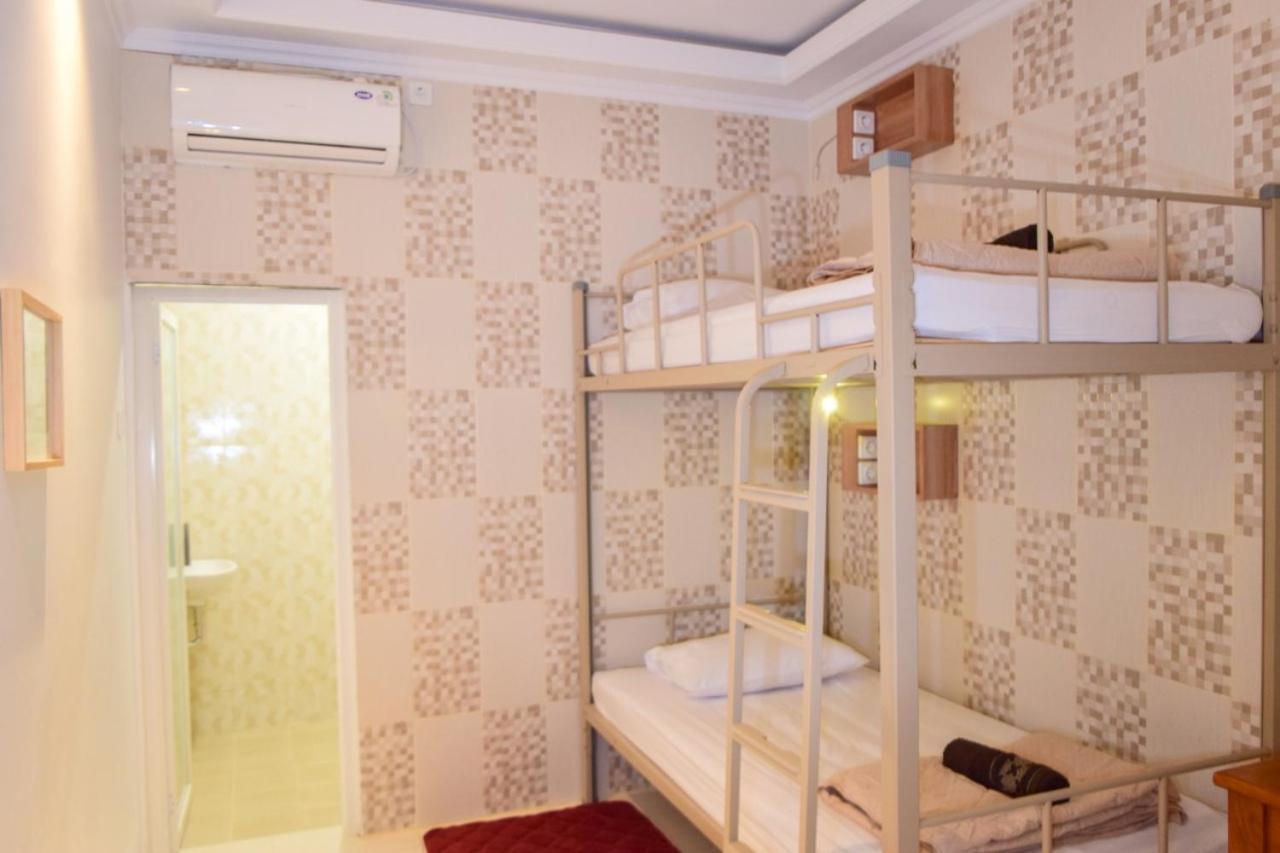 The Cabin Purwokinanti Hotel Γιογκιακάρτα Εξωτερικό φωτογραφία
